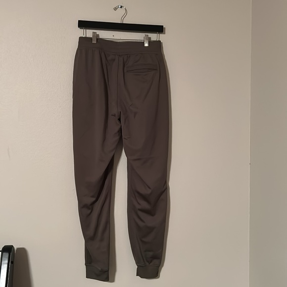Under Armor | Joggers - Picture 2 of 5